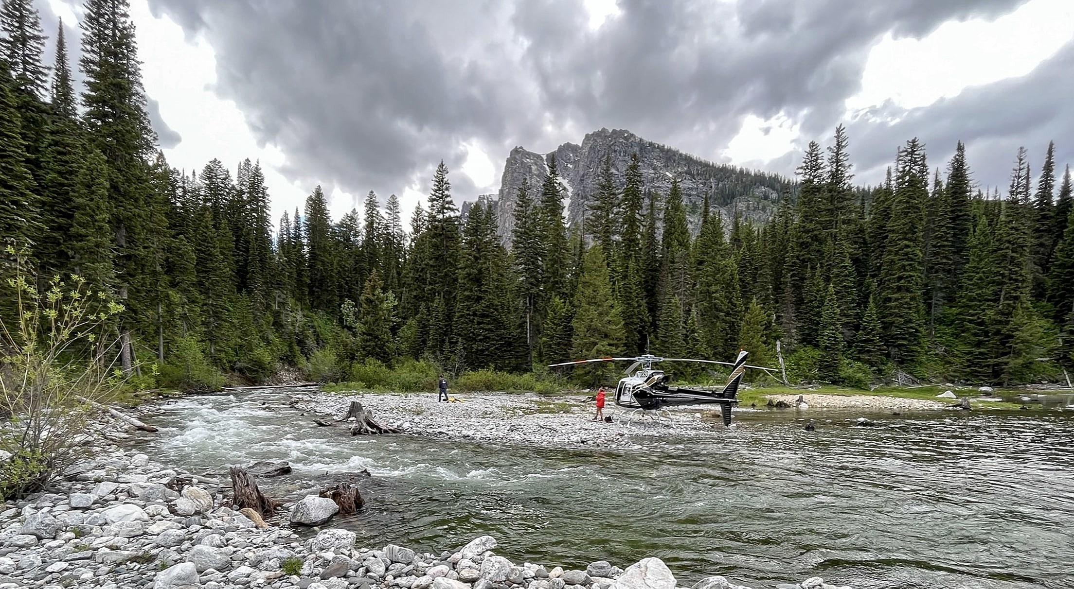 Pilot Charged for Illegal Grand Teton National Park Landing Blames Bad
Weather
